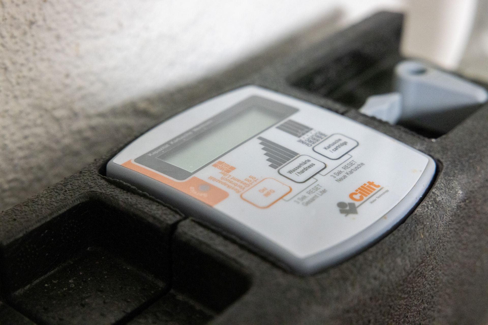 weitere moderne Gasheizung im Kellerraum